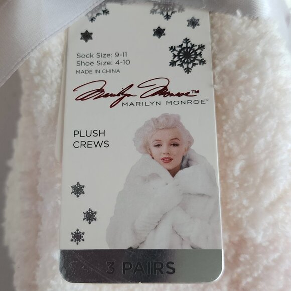 NWT Marilyn Manroe Plush Crews Soft Socks in Purple, Pink, Cream Fuzzy Pack of 3 - Picture 4 of 6